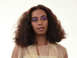 gallery-1502456367-solange