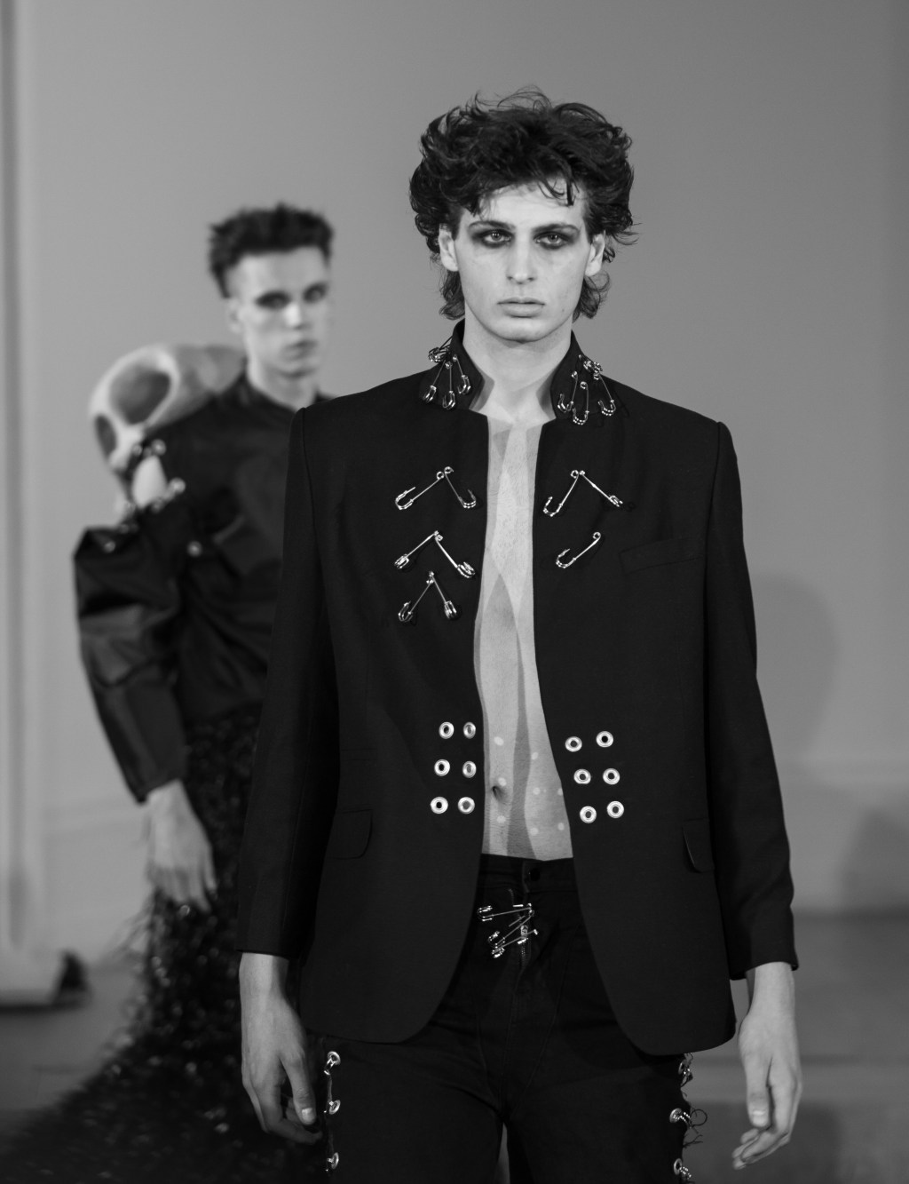 Genaro Riveras unveils”A Feast For Crows”, a darkly poetic vision of sustainable&nbsp;fashion